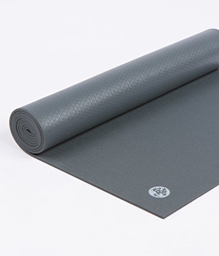 Manduka PRO Lite - Alfombrilla de yoga ligera para mujeres y hombres, antideslizante, cojín para soporte y estabilidad de articulaciones, 4,7 mm de grosor, 79 pulgadas (200 cm), color negro